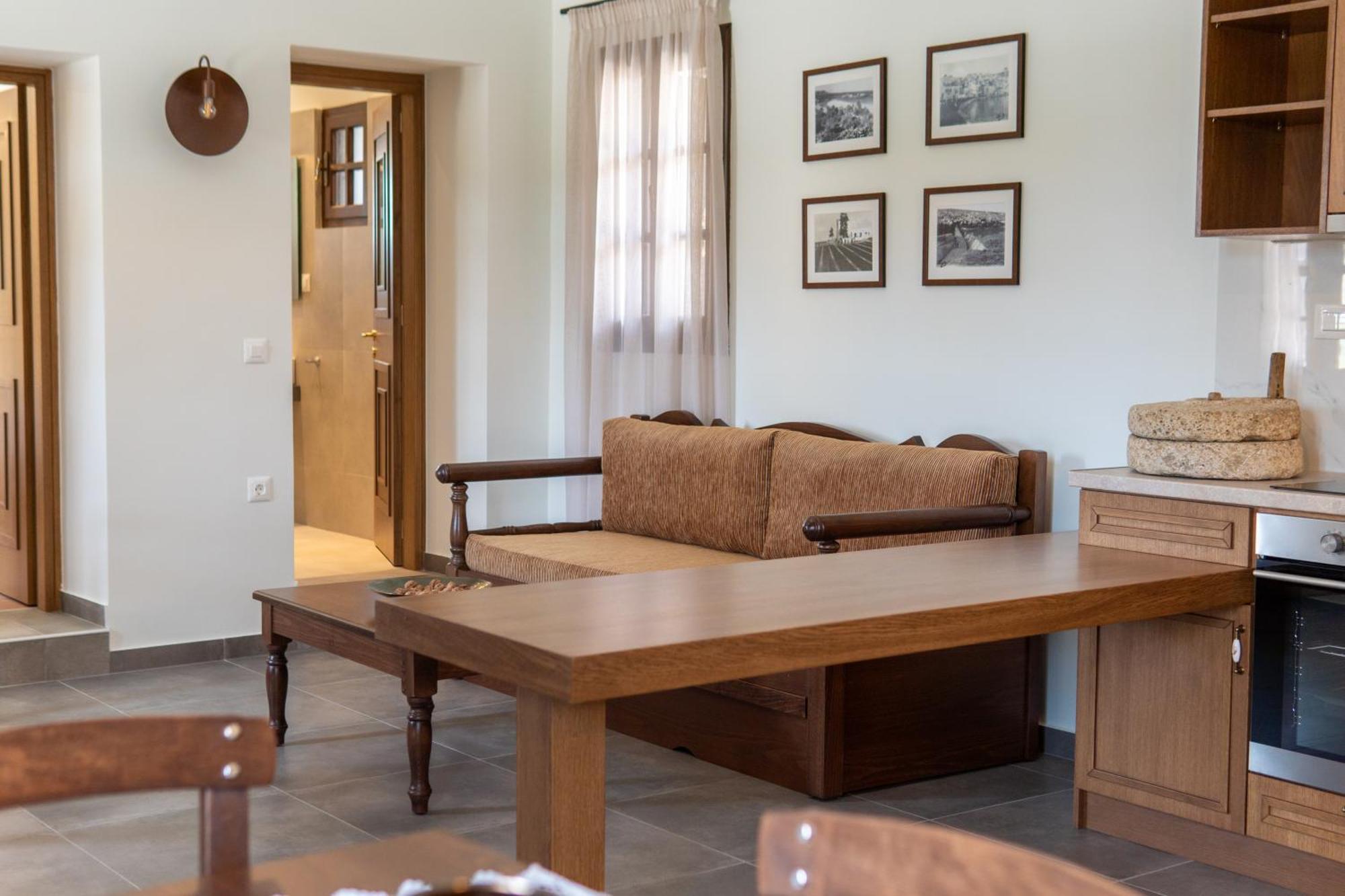 Itida Suites Sitia  Bagian luar foto